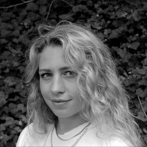 Meet your Posher, Jewel